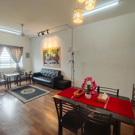Anggerik Camelia Homestay Apartment Ladang Tok Pelam Куала-Тренгану Экстерьер фото