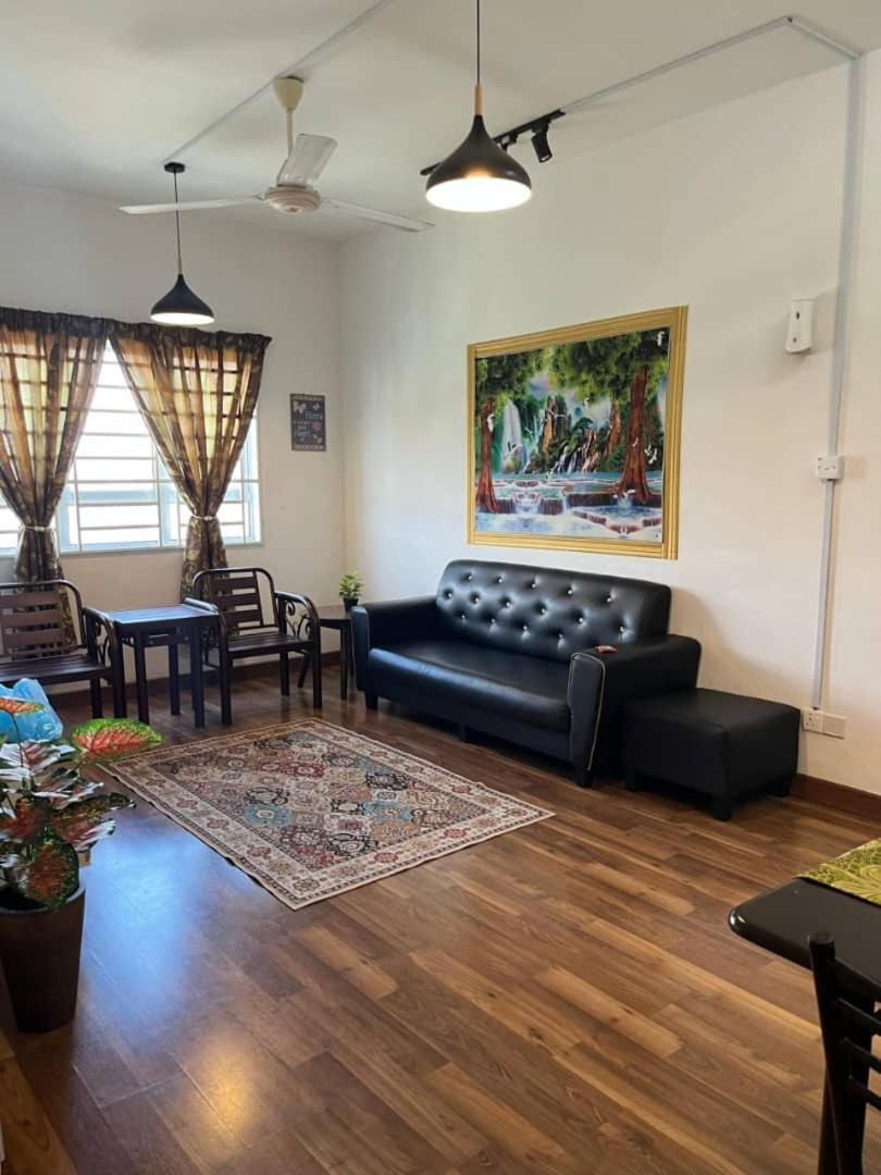 Anggerik Camelia Homestay Apartment Ladang Tok Pelam Куала-Тренгану Экстерьер фото